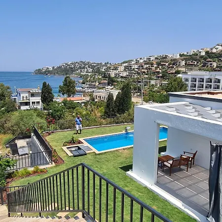 Villa Gillas Villas *